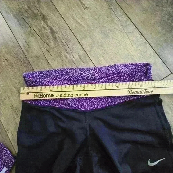 NIKE DRY FIT purple  black capri leggings xs rn#56323 05553 - Picture 3 of 10